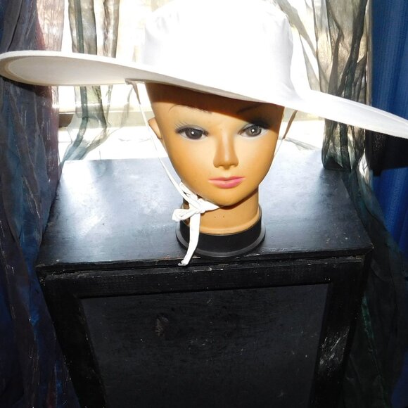 Just Lady like – Vintage Large Brimmed Cartwheel Kentucky Derby Hat for Woman - main image 7